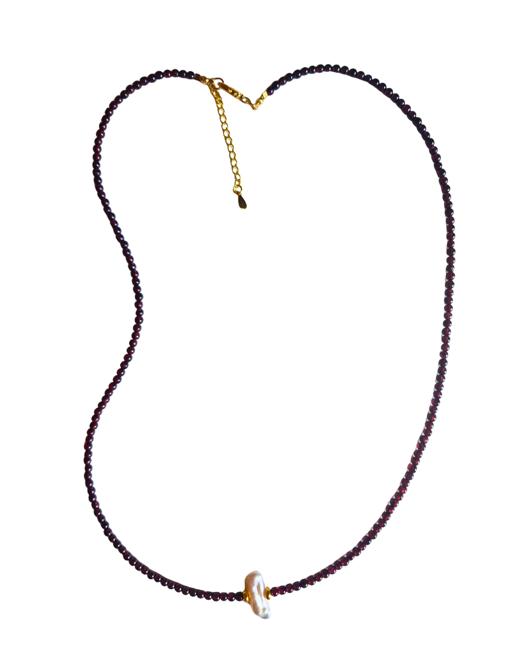 Collar completo sobre fondo blanco