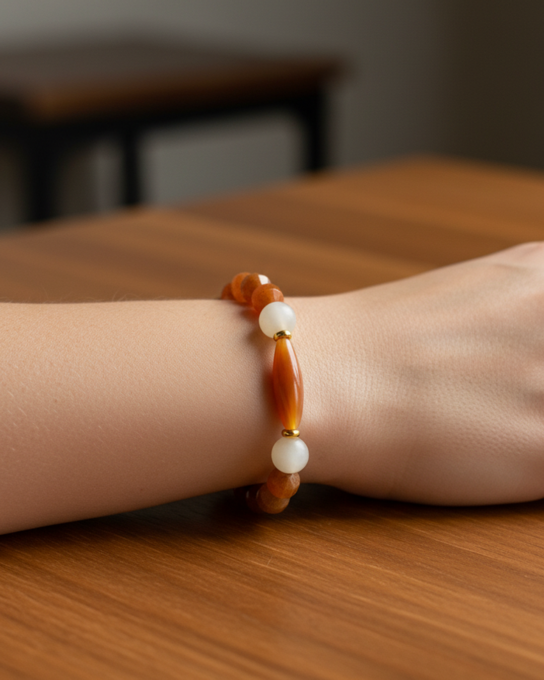 Pulsera Arenas de Oriente de ágata tonos tierra, jade pale gold y oro 18k - PIERRE & CHAÎNE