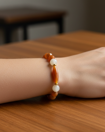 Pulsera Arenas de Oriente de ágata tonos tierra, jade pale gold y oro 18k - PIERRE & CHAÎNE